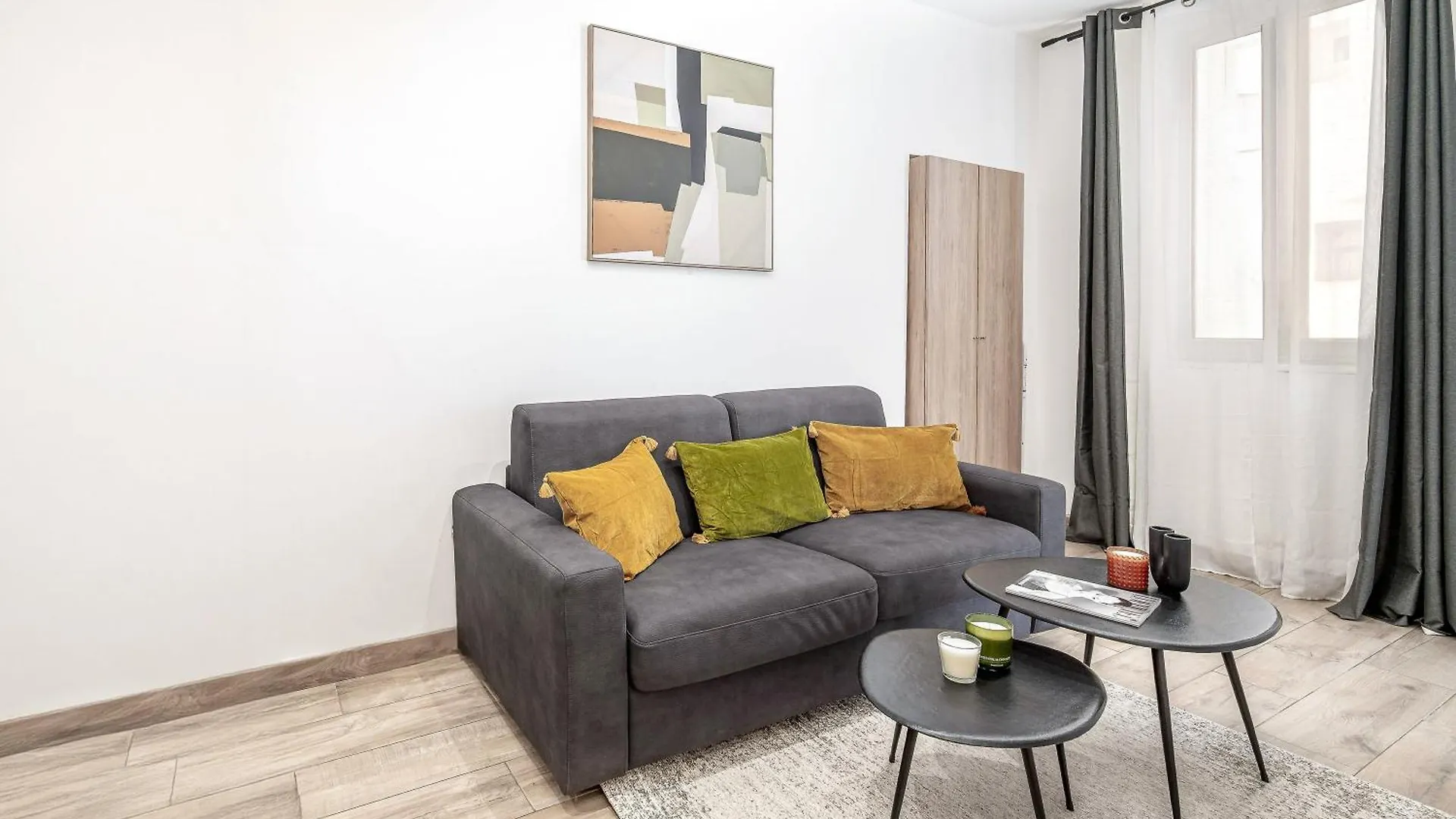 Imhost -Cannes Centre Rue Hoche Palais - Croisette Plage